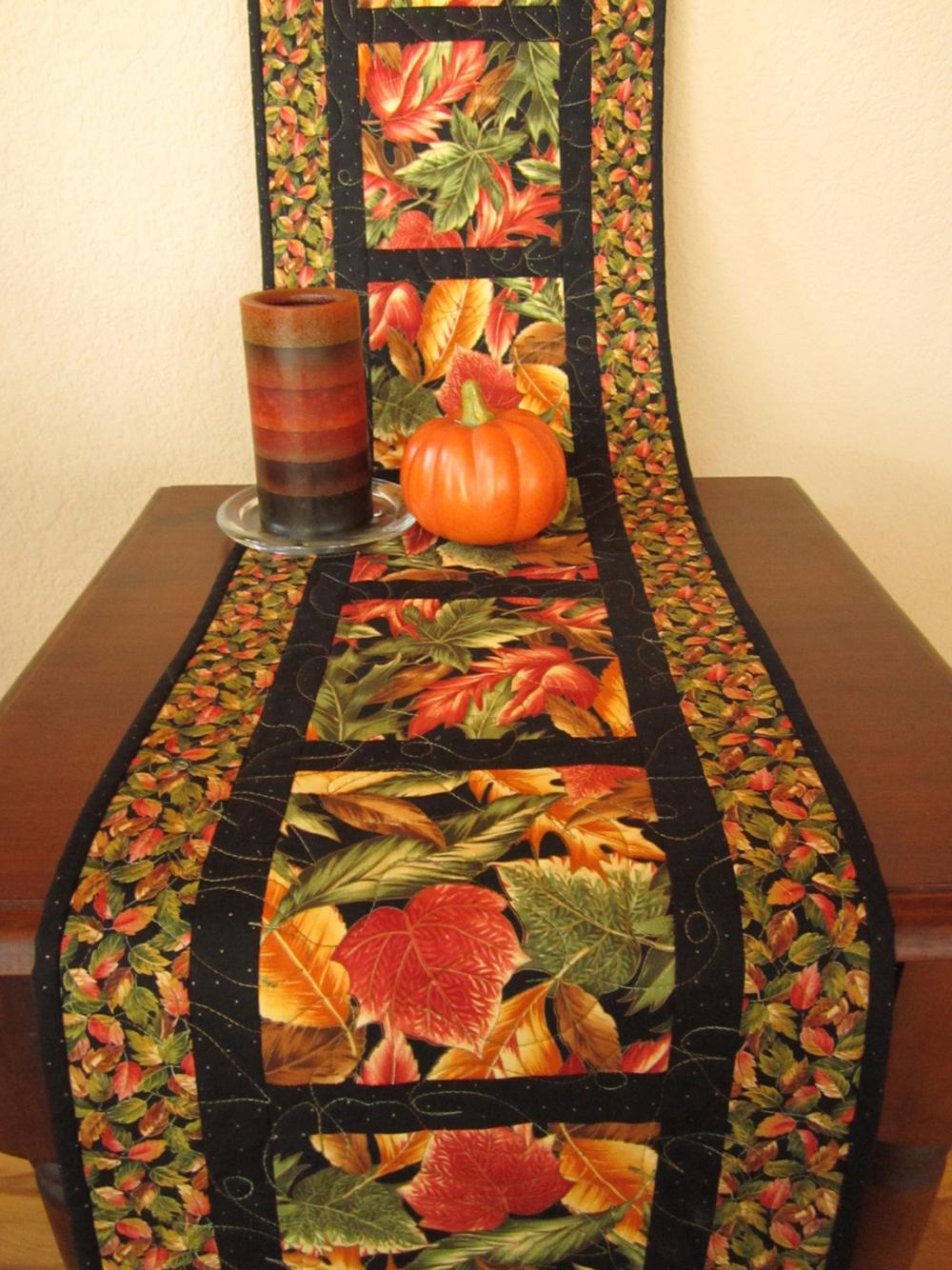 Autumn Leaves Table Runner on Luulla